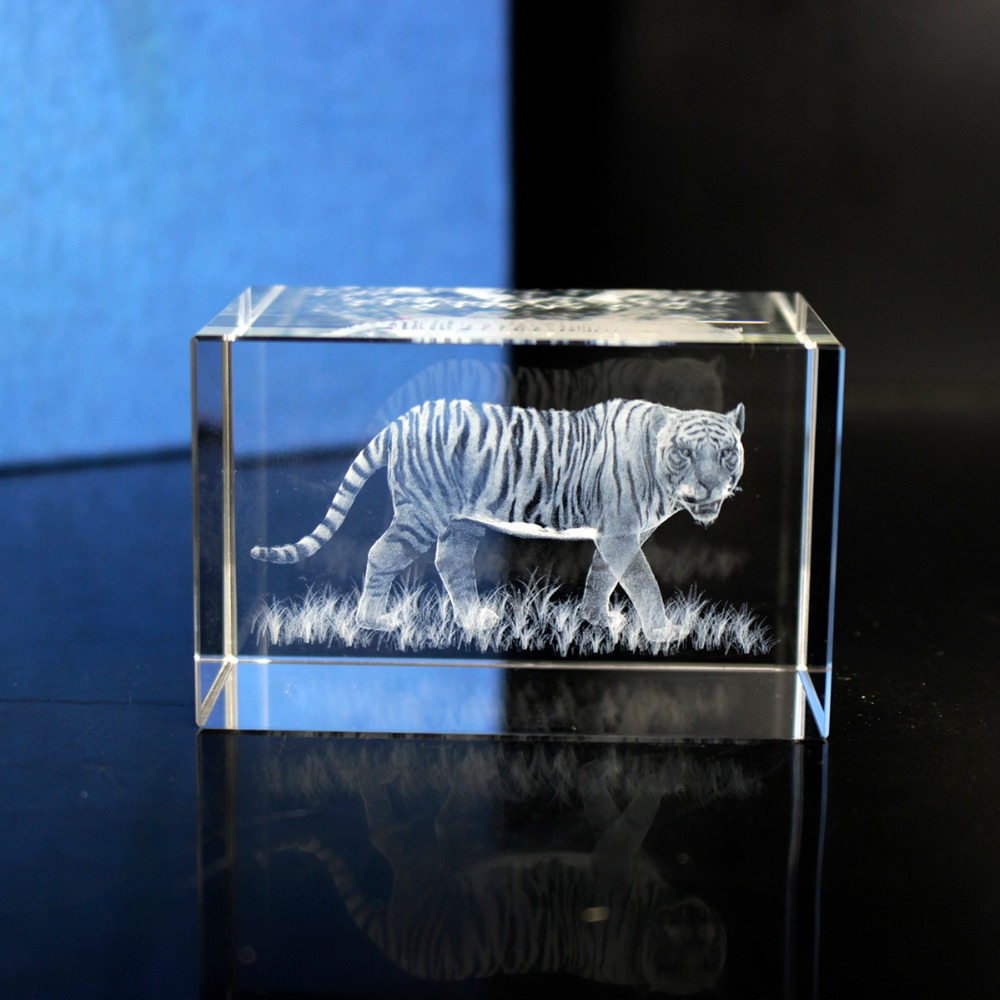 K9 クリスタルタイガーモデル像 3D レーザー彫刻キューブ - Paper Weight Crystal のレビューと価格